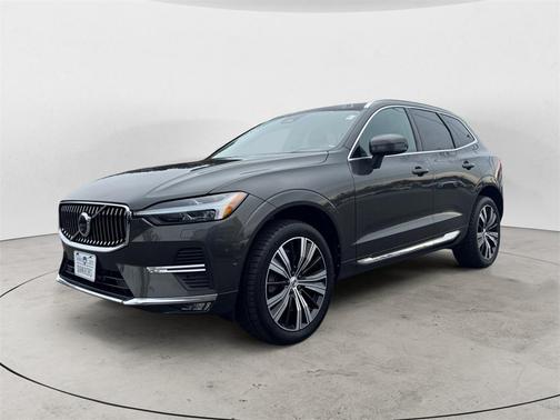 2022 Volvo XC60 B5 Inscription