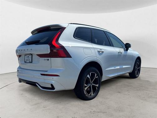 2026 Volvo XC60 B5 Core