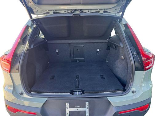 Sage Green Metallic 2025 Volvo XC40 B5 Plus Bright Theme