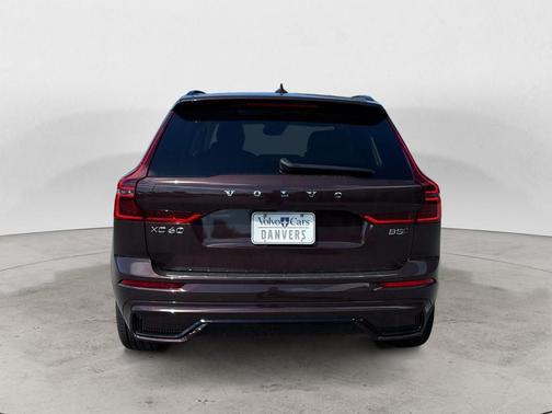 Mulberry Red 2026 Volvo XC60 B5 Ultra