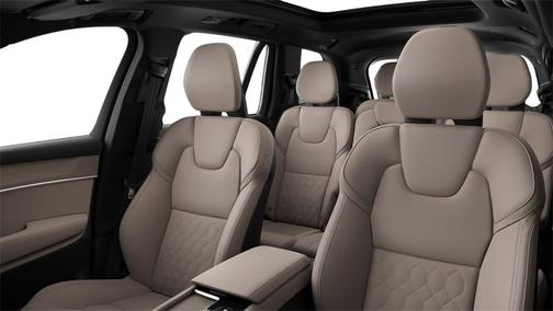 2025 Volvo XC90 B6 Plus 7-Seater
