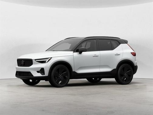 2026 Volvo XC40 B5 Ultra Black Edition