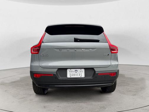 Vapour Grey 2026 Volvo XC40 B5 Plus