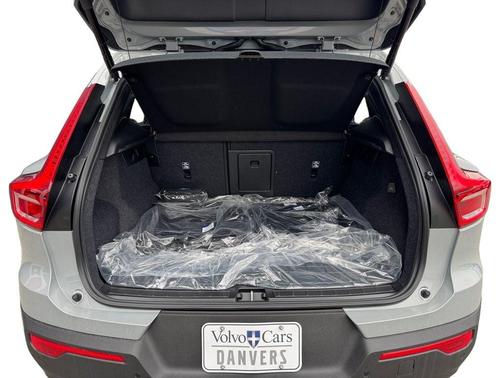 Vapour Grey 2026 Volvo XC40 B5 Plus