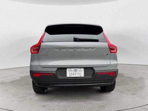 Vapour Grey 2026 Volvo XC40 B5 Plus