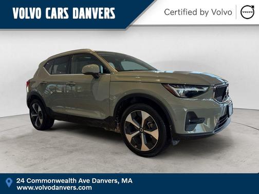 Sage Green Metallic 2025 Volvo XC40 B5 Plus Bright Theme