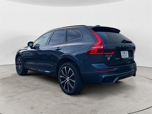 2025 Volvo XC60 B5 Plus