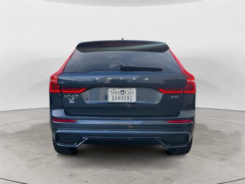 2025 Volvo XC60 B5 Plus