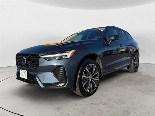 2025 Volvo XC60 B5 Plus