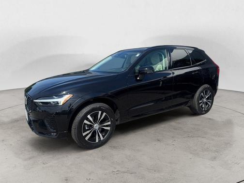 Onyx Black Metallic 2024 Volvo XC60 B5 Core