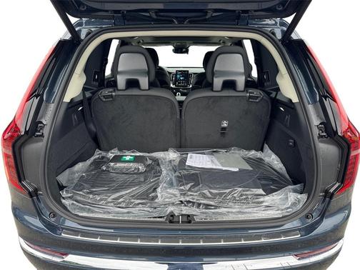 2026 Volvo XC90 PLUS