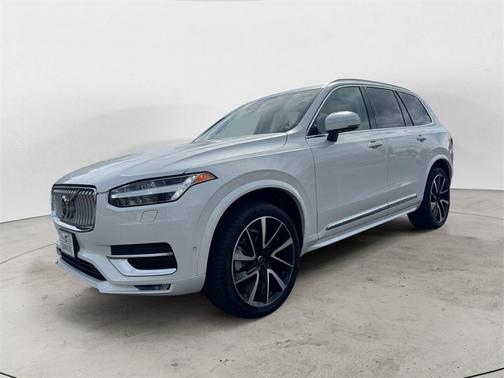 2024 Volvo XC90 B6 Plus Bright Theme 7-Seater