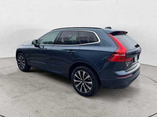 Denim Blue Metallic 2023 Volvo XC60 B5 Core