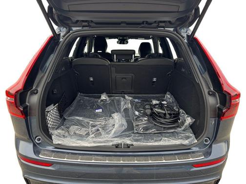 Denim Blue 2026 Volvo XC60 Plug-In Hybrid T8 Ultra Black Edition