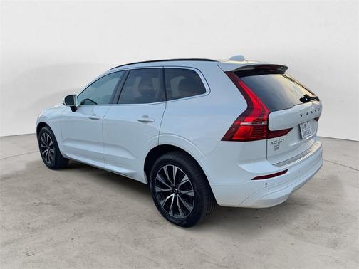 2023 Volvo XC60 B5 Core