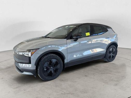 Vapour Grey 2026 Volvo EX30 TWIN MOTOR CROSS COUNTRY ULTRA