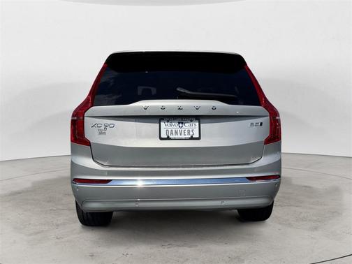 2024 Volvo XC90 B5 Core Bright Theme