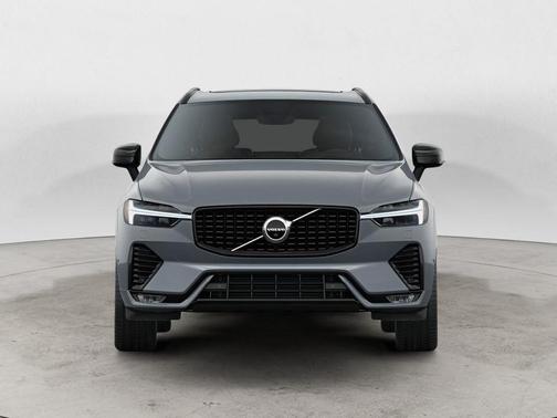 Gray Metallic 2023 Volvo XC60 B5 Plus Dark Theme