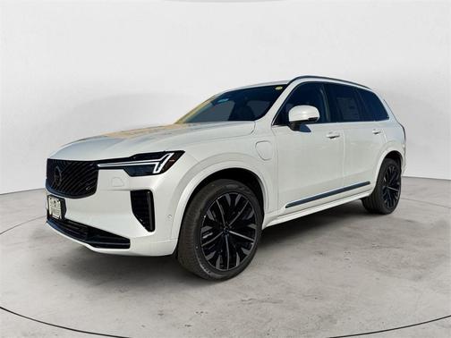 2025 Volvo XC90 Plug-In Hybrid T8 Plus 7-Seater