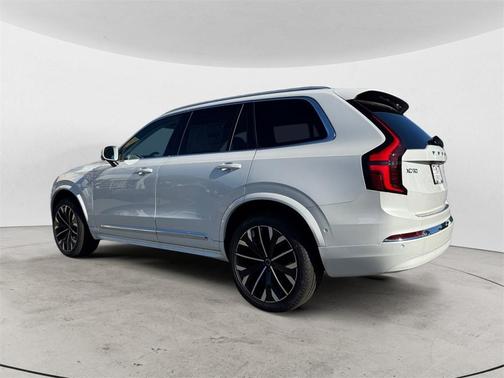 2025 Volvo XC90 Plug-In Hybrid T8 Plus 7-Seater