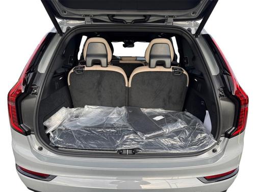 2026 Volvo XC90 B6 Ultra Dark Theme 7-Seater