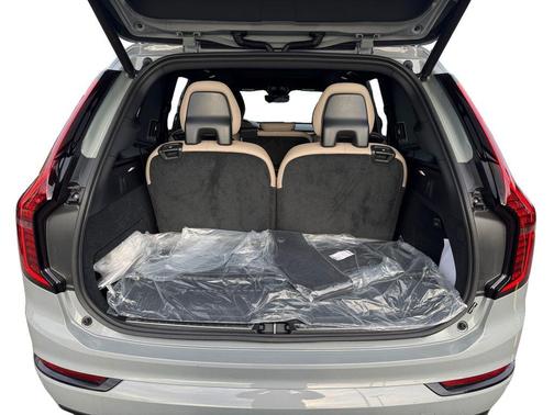 2026 Volvo XC90 B6 Ultra Dark Theme 7-Seater