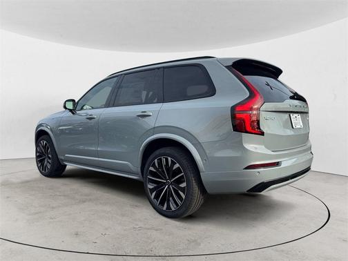 2026 Volvo XC90 B6 Ultra Dark Theme 7-Seater