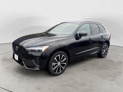 Onyx Black Metallic 2025 Volvo XC60 B5 Plus