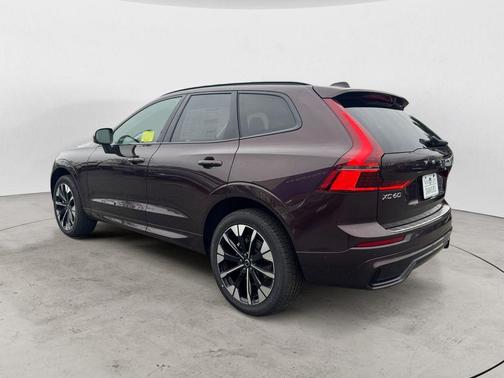 2026 Volvo XC60 B5 Ultra