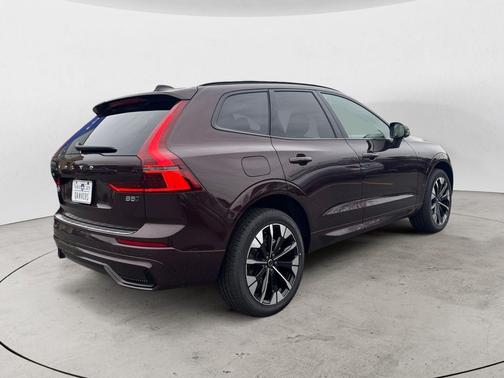 2026 Volvo XC60 B5 Ultra