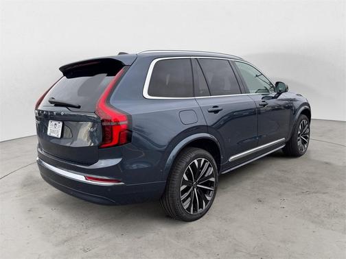 2026 Volvo XC90 B6 Ultra 7-Seater