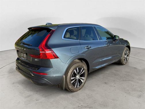 2023 Volvo XC60 B5 Core