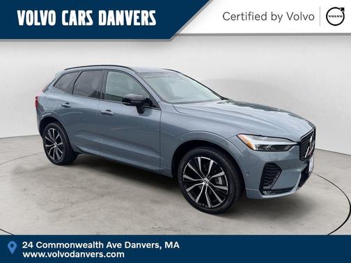 Thunder Gray Metallic 2024 Volvo XC60 B5 Plus Dark Theme