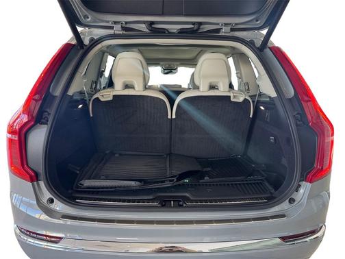 2024 Volvo XC90 B5 Plus Bright Theme