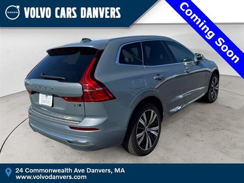 2023 Volvo XC60 B5 Plus Bright Theme