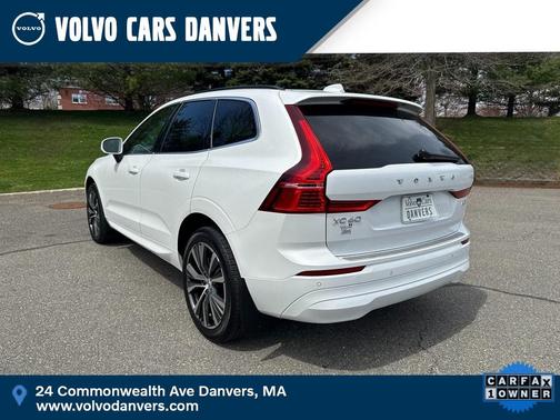 2022 Volvo XC60 B5 Momentum