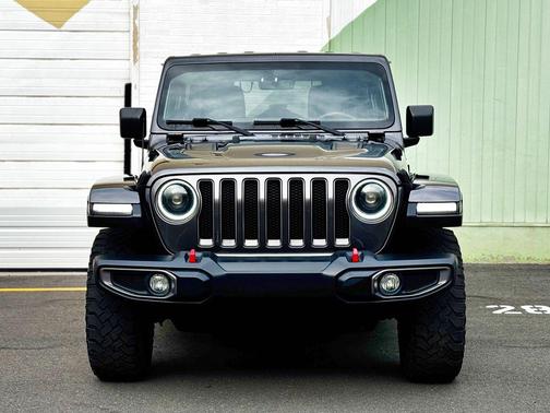 Granite Crystal Metallic Clearcoat 2019 Jeep Wrangler Unlimited Rubicon