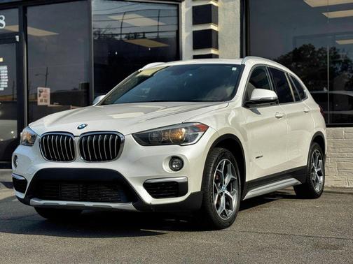 Mineral White Metallic 2018 BMW X1 xDrive28i