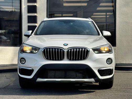 Mineral White Metallic 2018 BMW X1 xDrive28i