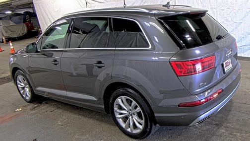 Gray 2019 Audi Q7 55 Premium Plus
