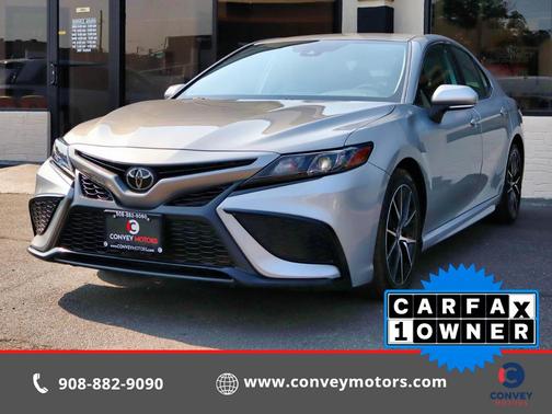 Celestial Silver Metallic 2023 Toyota Camry SE