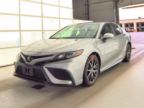 Celestial Silver Metallic 2023 Toyota Camry SE