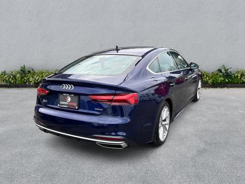 Navarra Blue Metallic 2022 Audi A5 Sportback Premium Plus