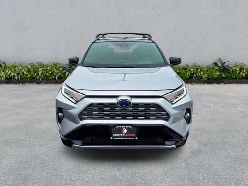 2019 Toyota RAV4 Hybrid SE
