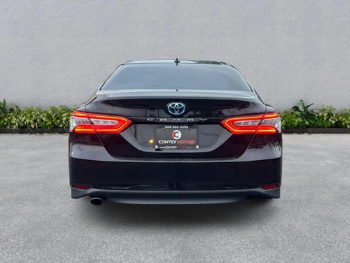 2018 Toyota Camry Hybrid XLE