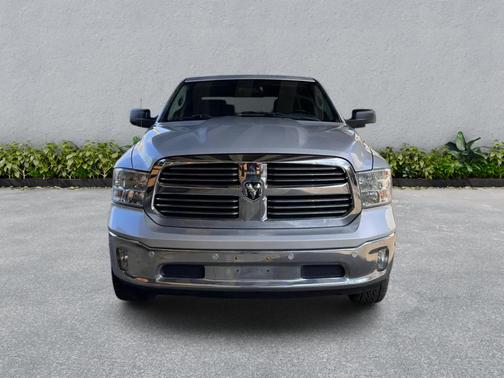 Bright Silver Metallic Clearcoat 2018 RAM 1500 Big Horn