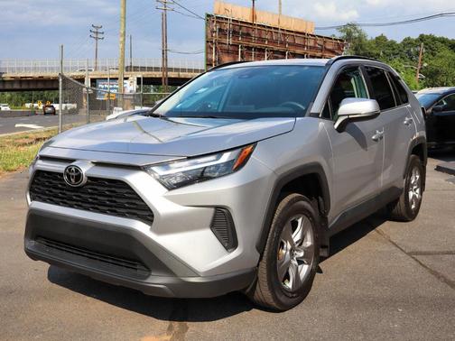 Silver Sky Metallic 2022 Toyota RAV4 XLE