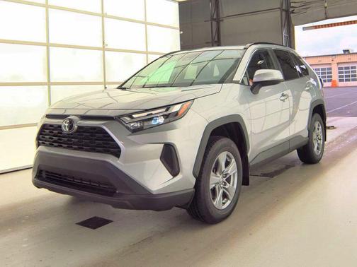 Silver Sky Metallic 2022 Toyota RAV4 XLE