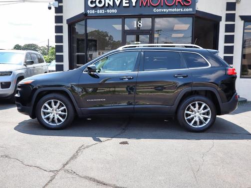 Diamond Black Crystal Pearlcoat 2018 Jeep Cherokee Limited