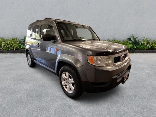 Beige 2009 Honda Element EX